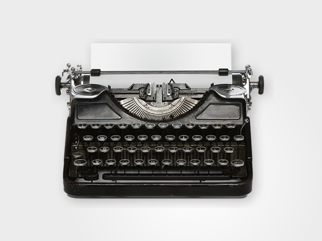 black manual typewriter
